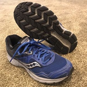 Saucony Cohesion 10 Sneakers. Good condition.